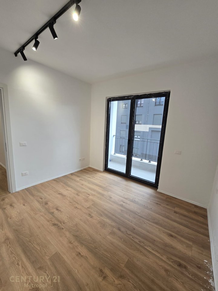 Appartamento 1+1 disponibile per affitto ufficio!