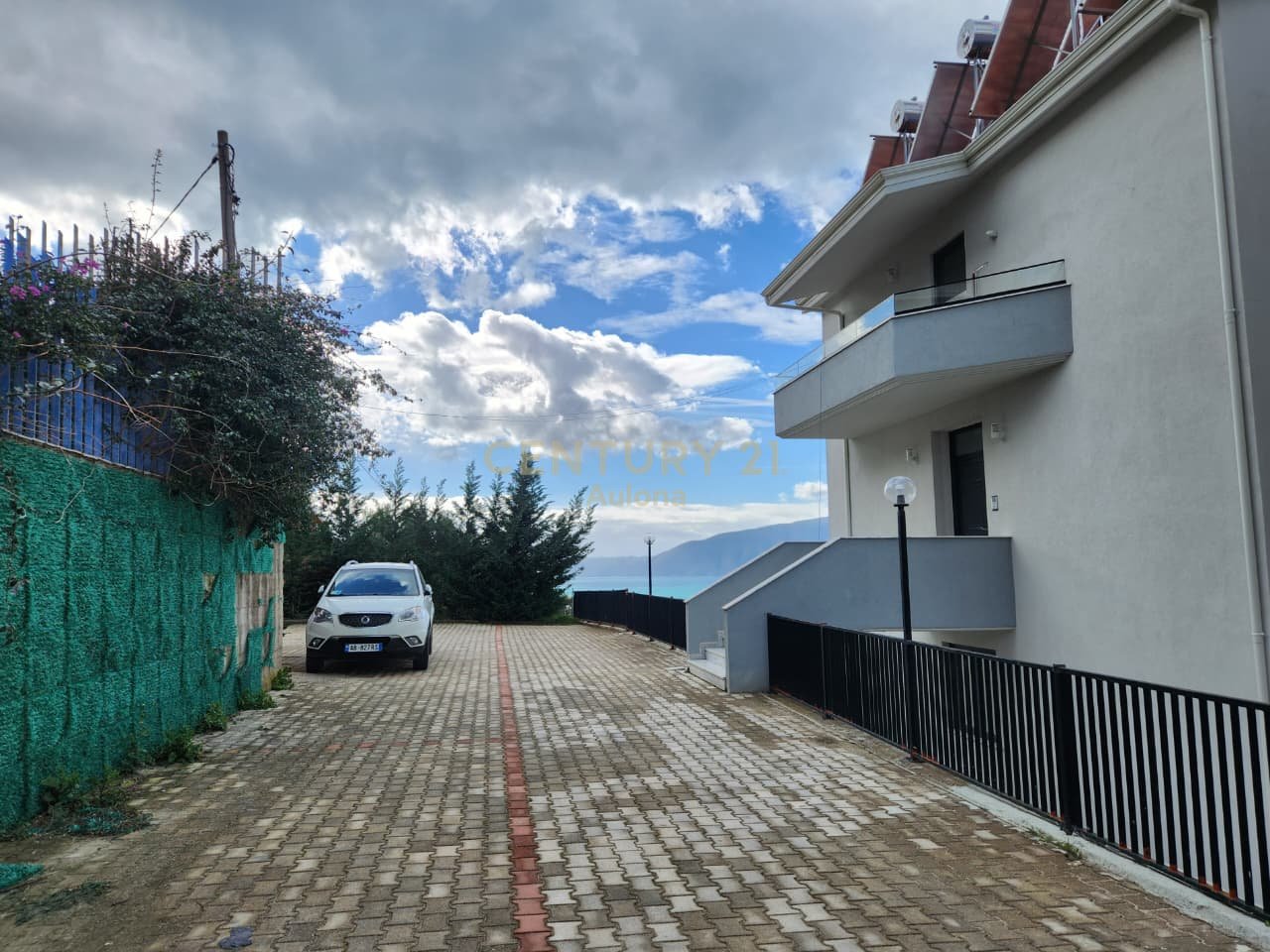 🌅 Apartament Ekskluziv me Pamje 360° në Vlorë