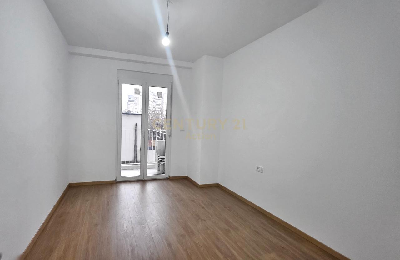 JAPIM ME QIRA AMBIENT PER ZYRE ,GARDEN SIDE RESIDENCE!