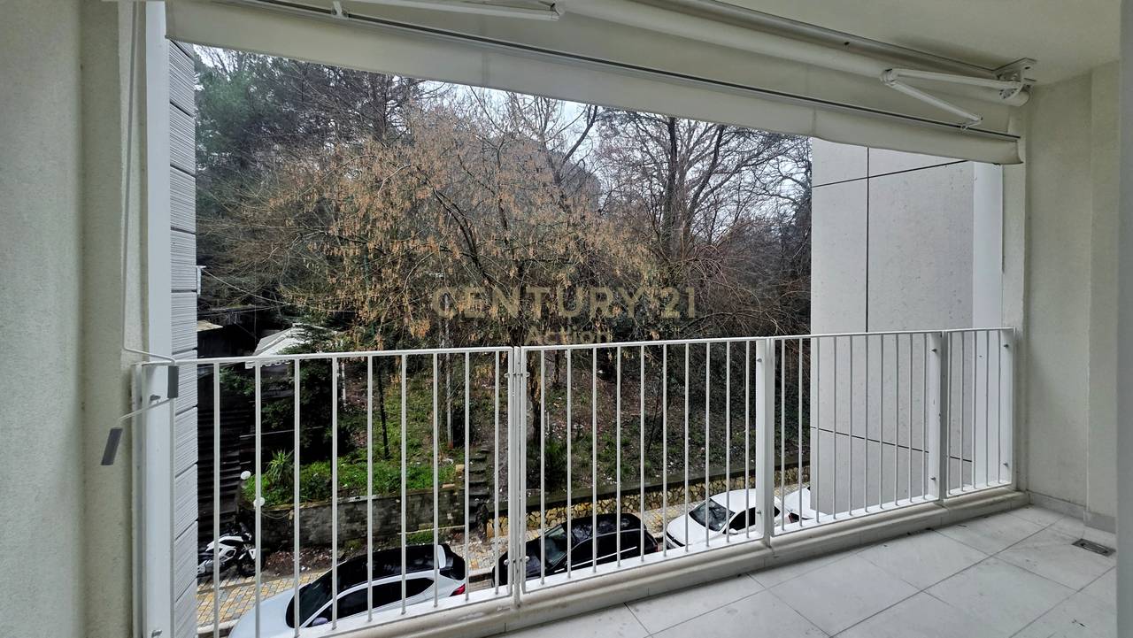 JAPIM ME QIRA AMBIENT PER ZYRE ,GARDEN SIDE RESIDENCE!