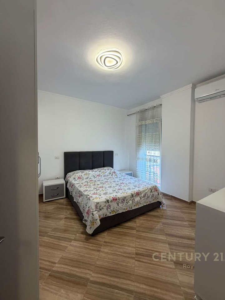 APARTAMENT 2+1+2 PER QERA NE QENDER TE DURRESIT!!!! - 500€ | 87 m²