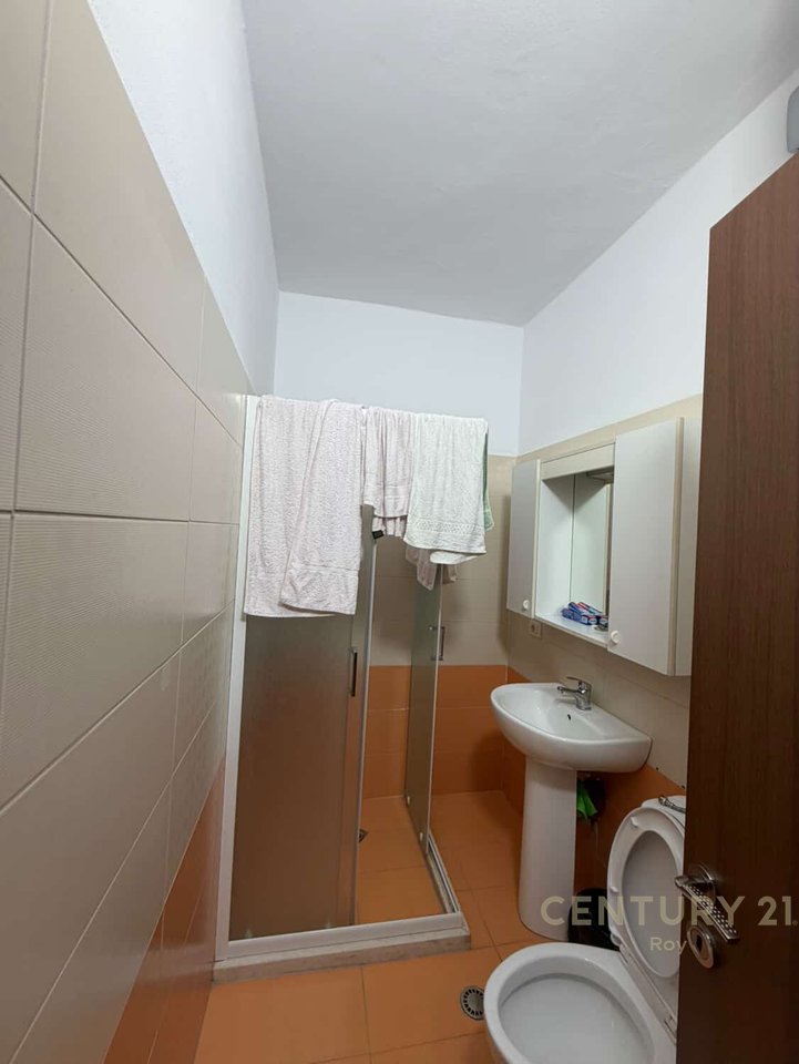 APARTAMENT 2+1+2 PER QERA NE QENDER TE DURRESIT!!!! - 500€ | 87 m²