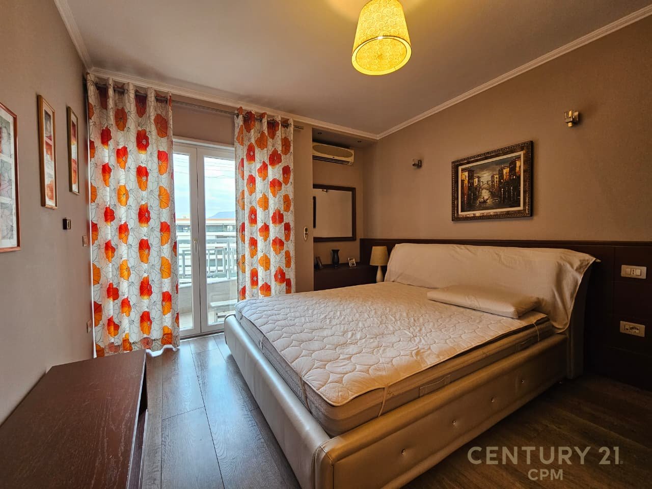 Super appartamento 3+1+2 in vendita di fronte a Delijorgji!