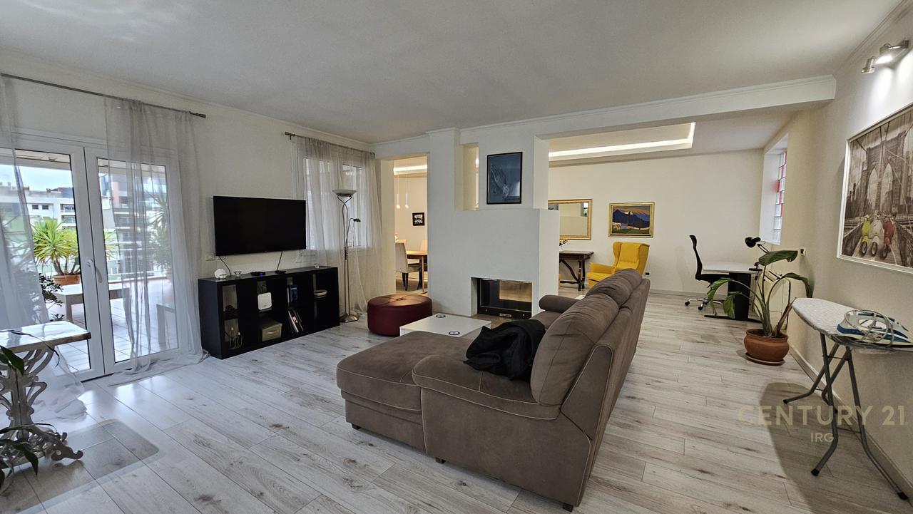 3+1+2 apartment in Block for sale!