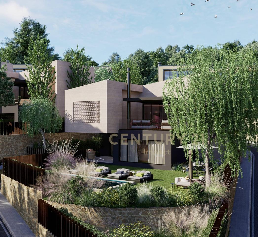 Vilë e bashkangjitur 3+1+4 Për Shitje te SeeHëna Mjull - Bathore, Tiranë - 585,000€ | 378.4 m²