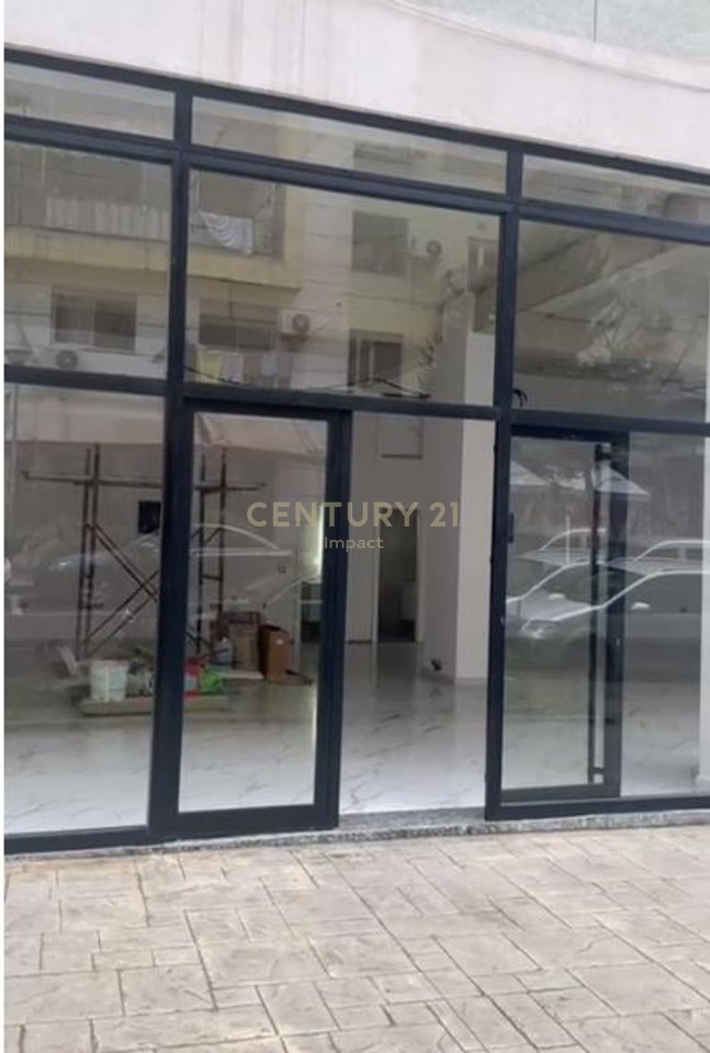 Komerciale Me Qira tek Report TV - 1500€