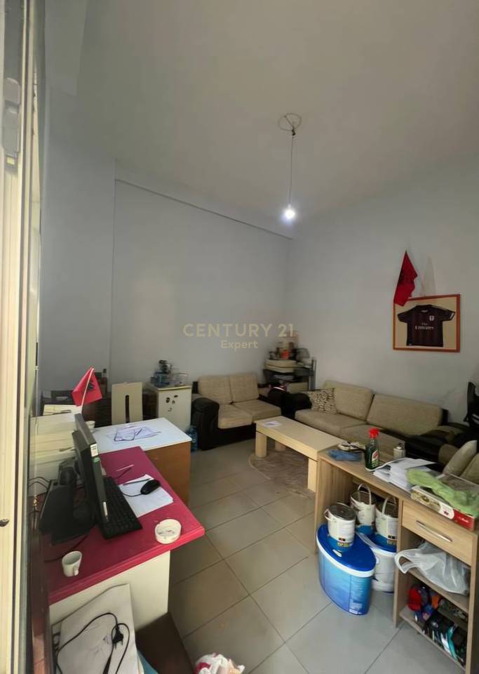 Locale commerciale in affitto nella zona di Astiri!