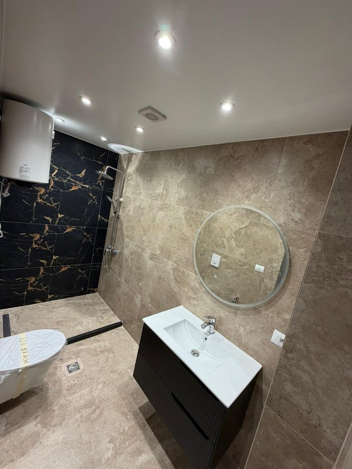 Garzoniere Në Shitje në Sarandë - 77,000€!