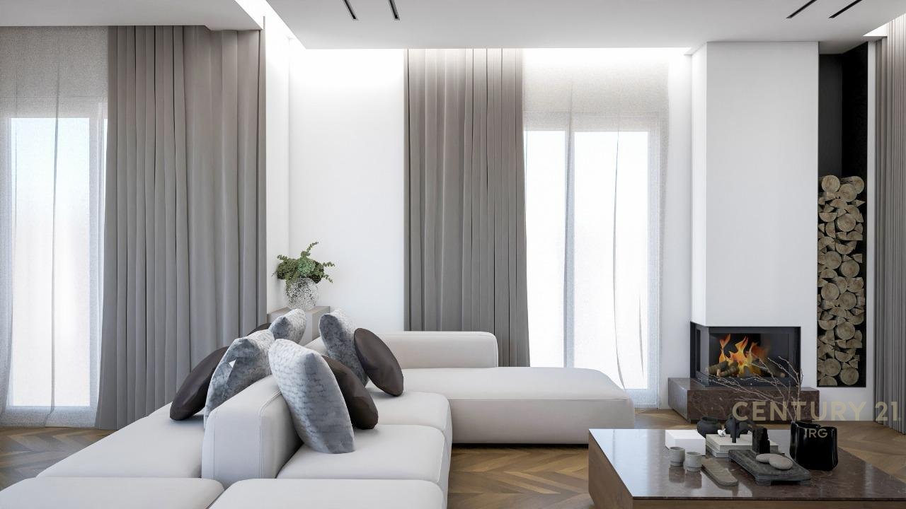 VILE TE ROLLING HILLS LAKE!