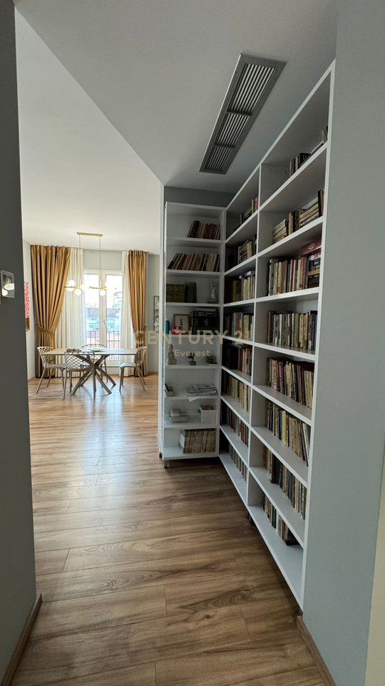 PHARMACY 10, 2+1+2 APARTMENT (PARKING SPOT) FOR SALE