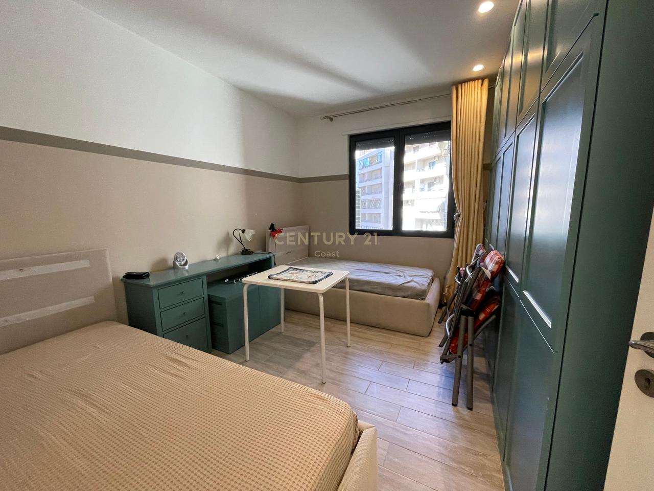 JEPET ME QIRA APARTAMENT 2+1 – RRUGA PAVARËSIA, LART MAX OPTIKA!