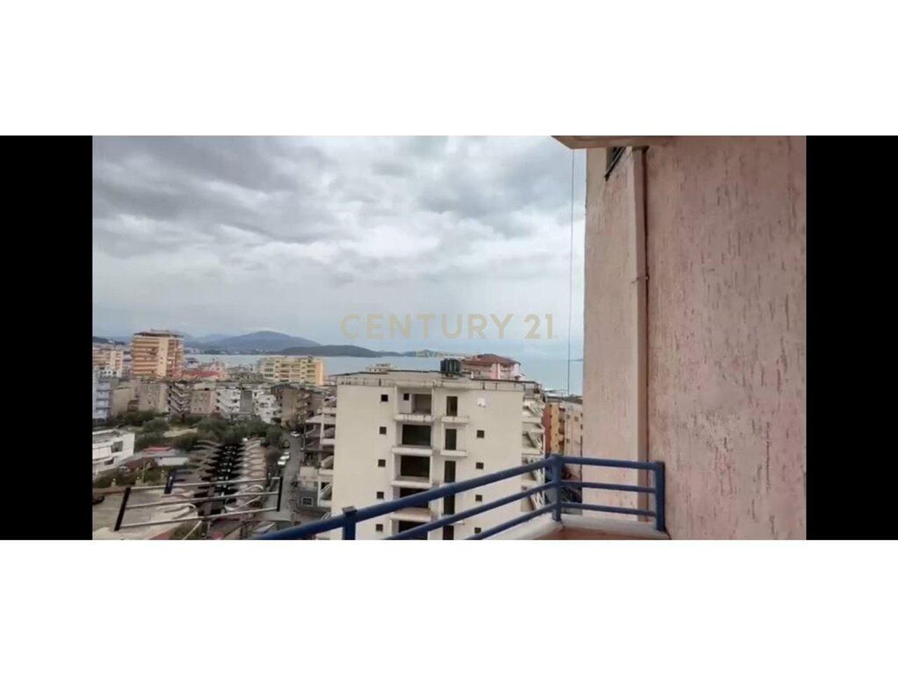 SARANDE, SHESIM APARTAMENT 2+1+2+DEPO
