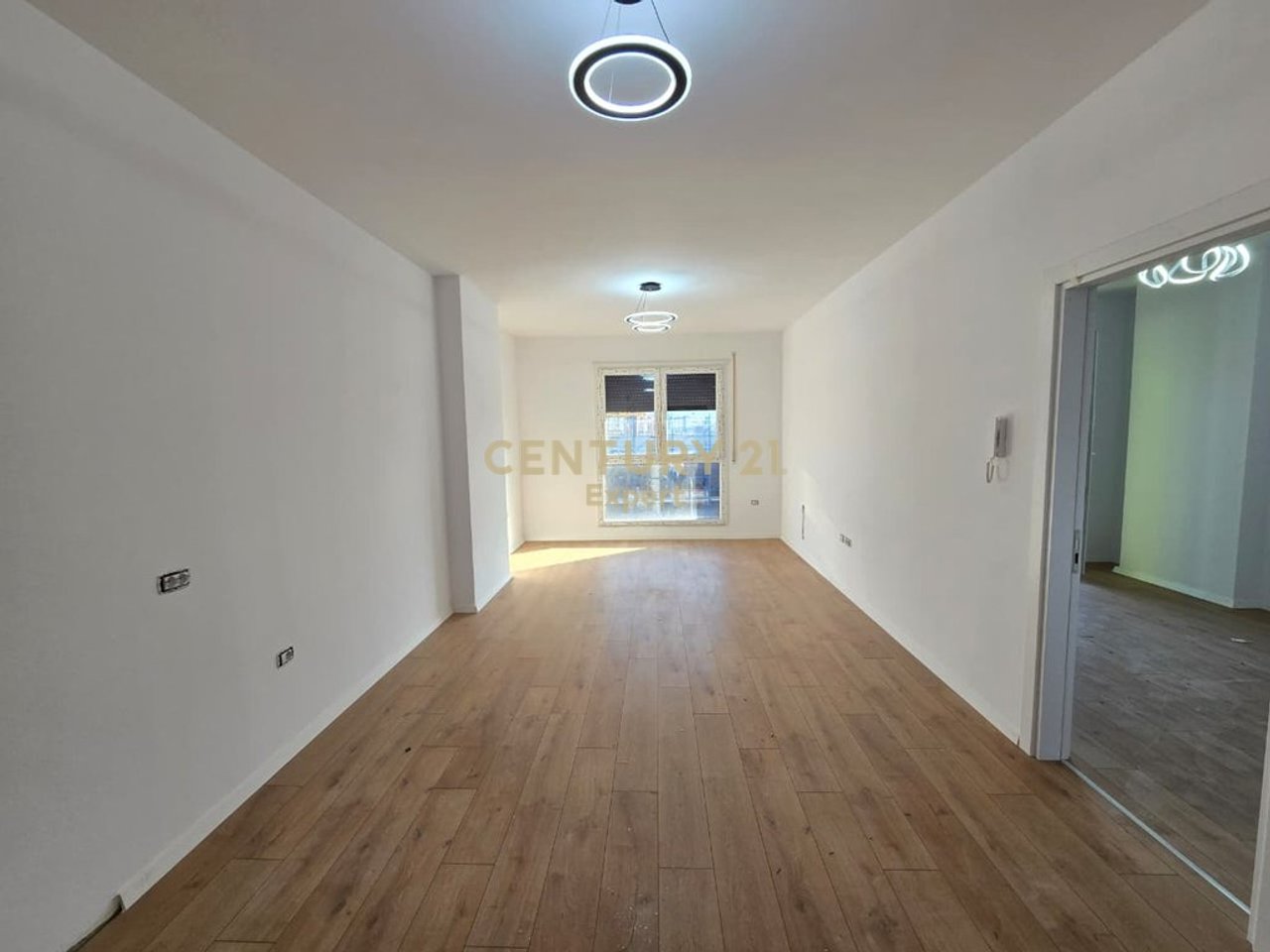 APPARTAMENTO 1+1 IN VENDITA A FAEA PASKUKAN!!