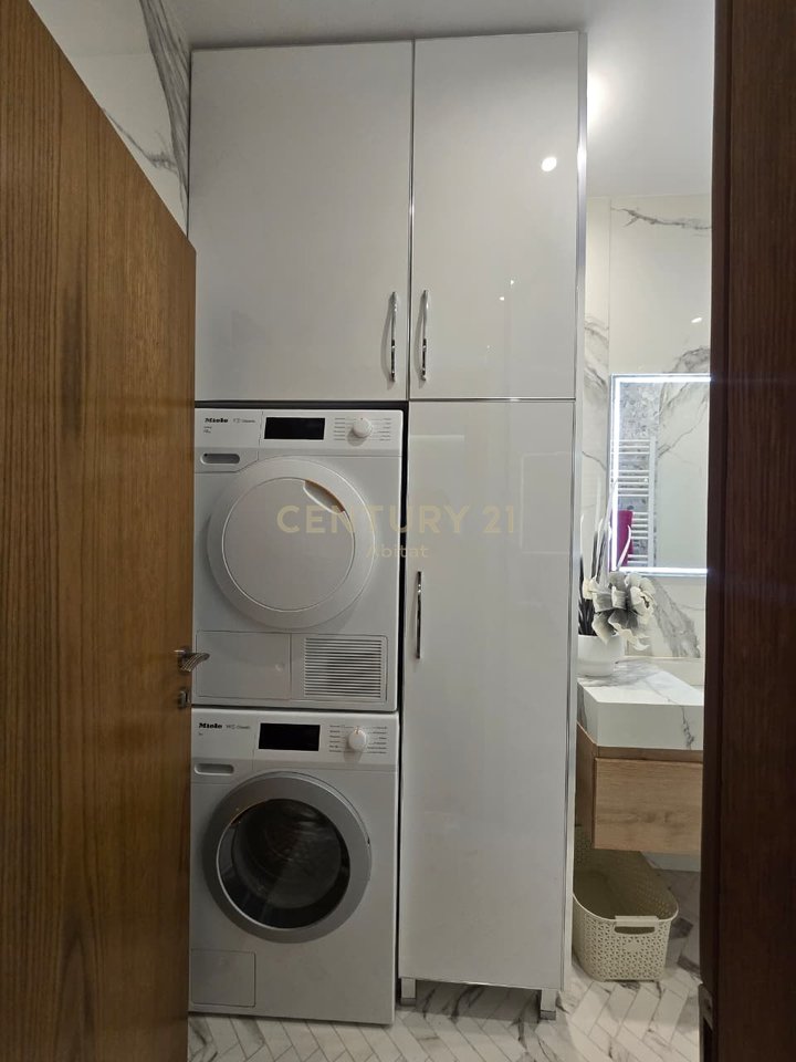 APPARTAMENTO 1+1 IN AFFITTO - LUNGOMARE, VLORË