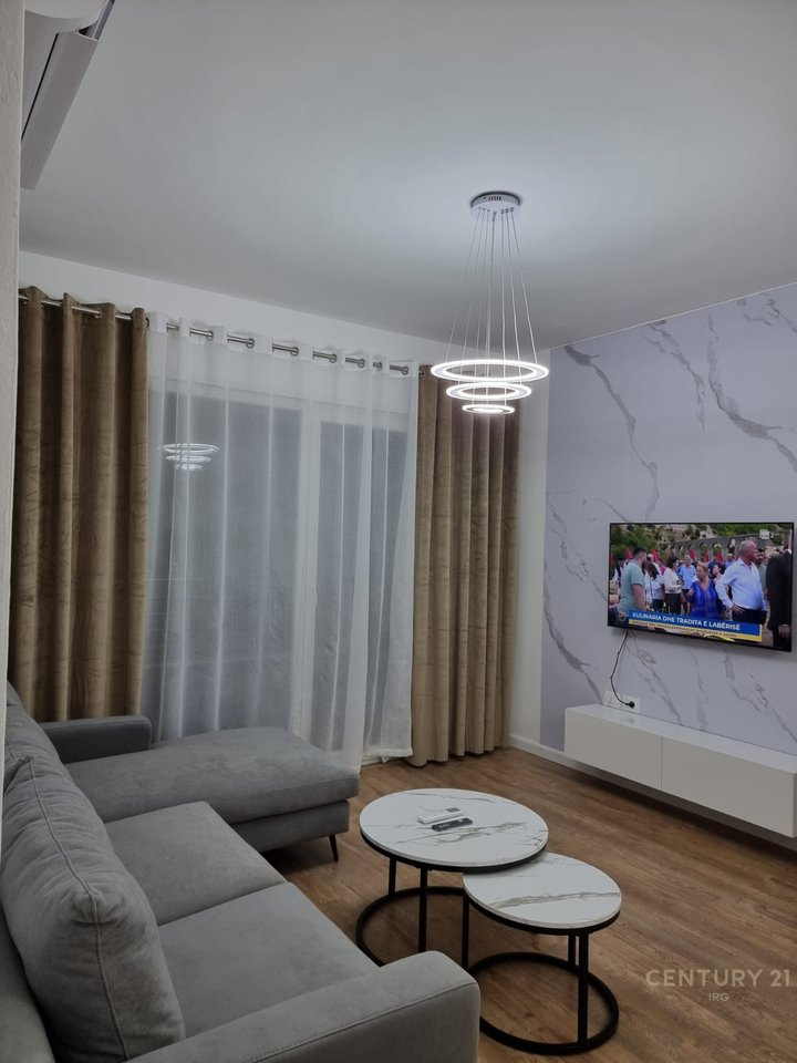 Apartament 1+1 te Komuna e Parisit