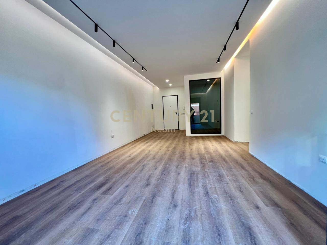 SHESIM, SUPER APARTAMENT 2+1+2 me POST PARKIMI, LIQENI THATË‼️