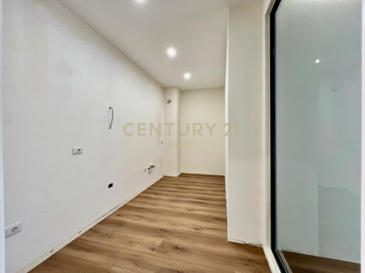 SHESIM, SUPER APARTAMENT 2+1+2 me POST PARKIMI, LIQENI THATË‼️