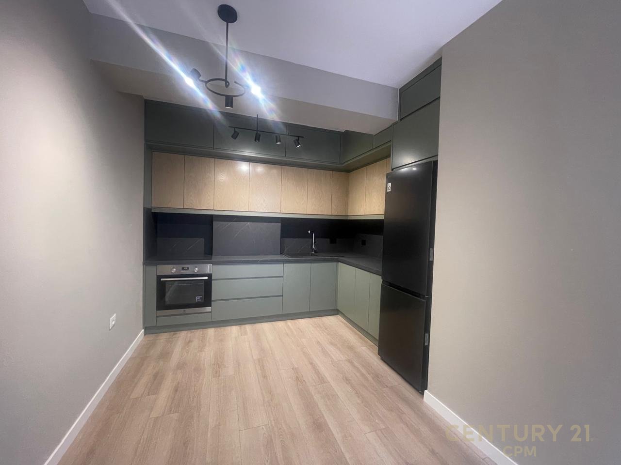 Shesim apartament 1+1 tek Kodra e Diellit!