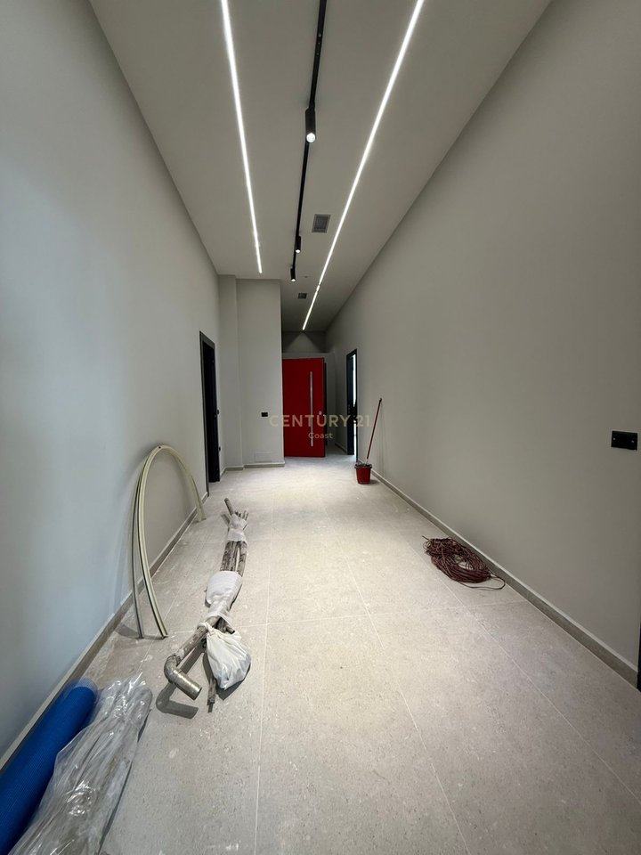 JEPET ME QIRA – NJËSI BIZNESI PREMIUM 340m²