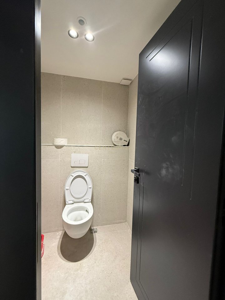 JEPET ME QIRA – NJËSI BIZNESI PREMIUM 340m²