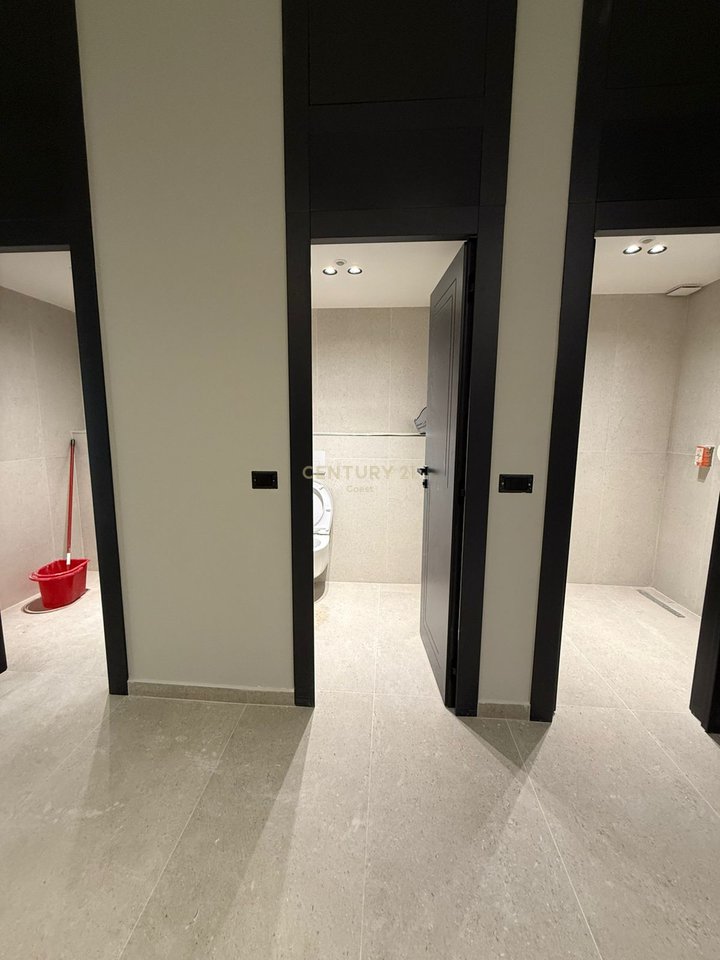 JEPET ME QIRA – NJËSI BIZNESI PREMIUM 340m²