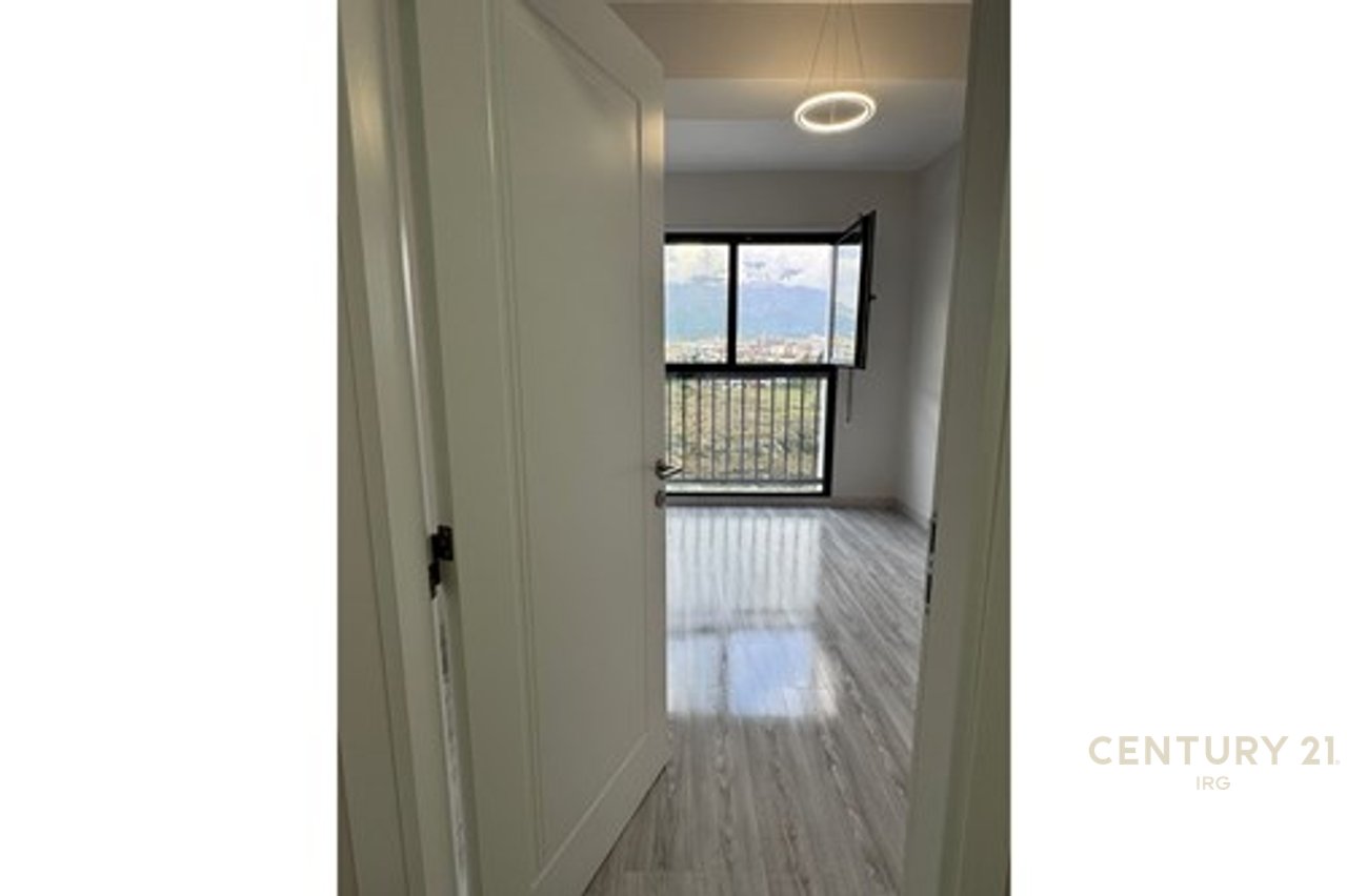 Ambient 1+1 për Zyra - Bulevardi i Ri