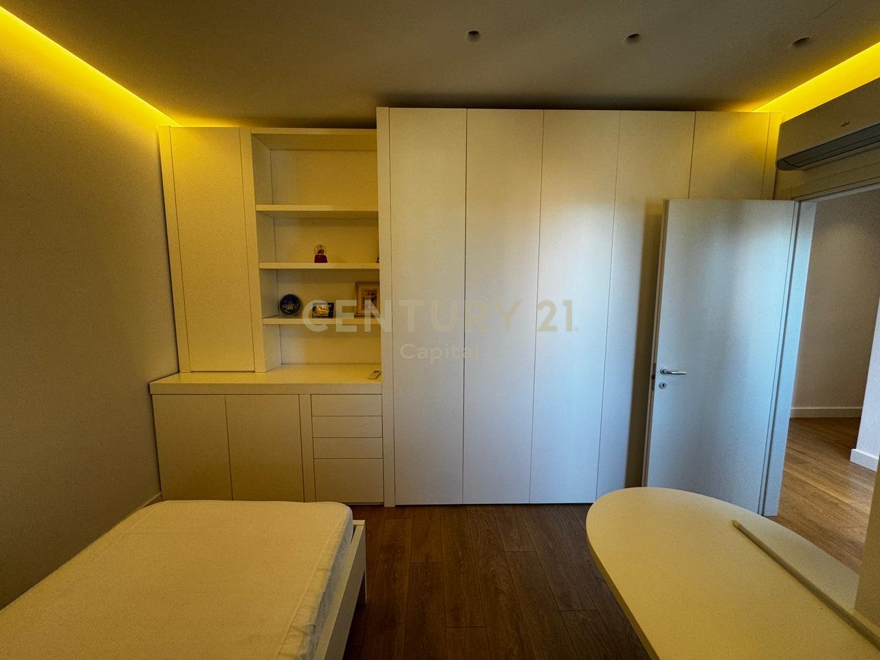 Moderno Duplex in Affitto – Centro, Tirana!