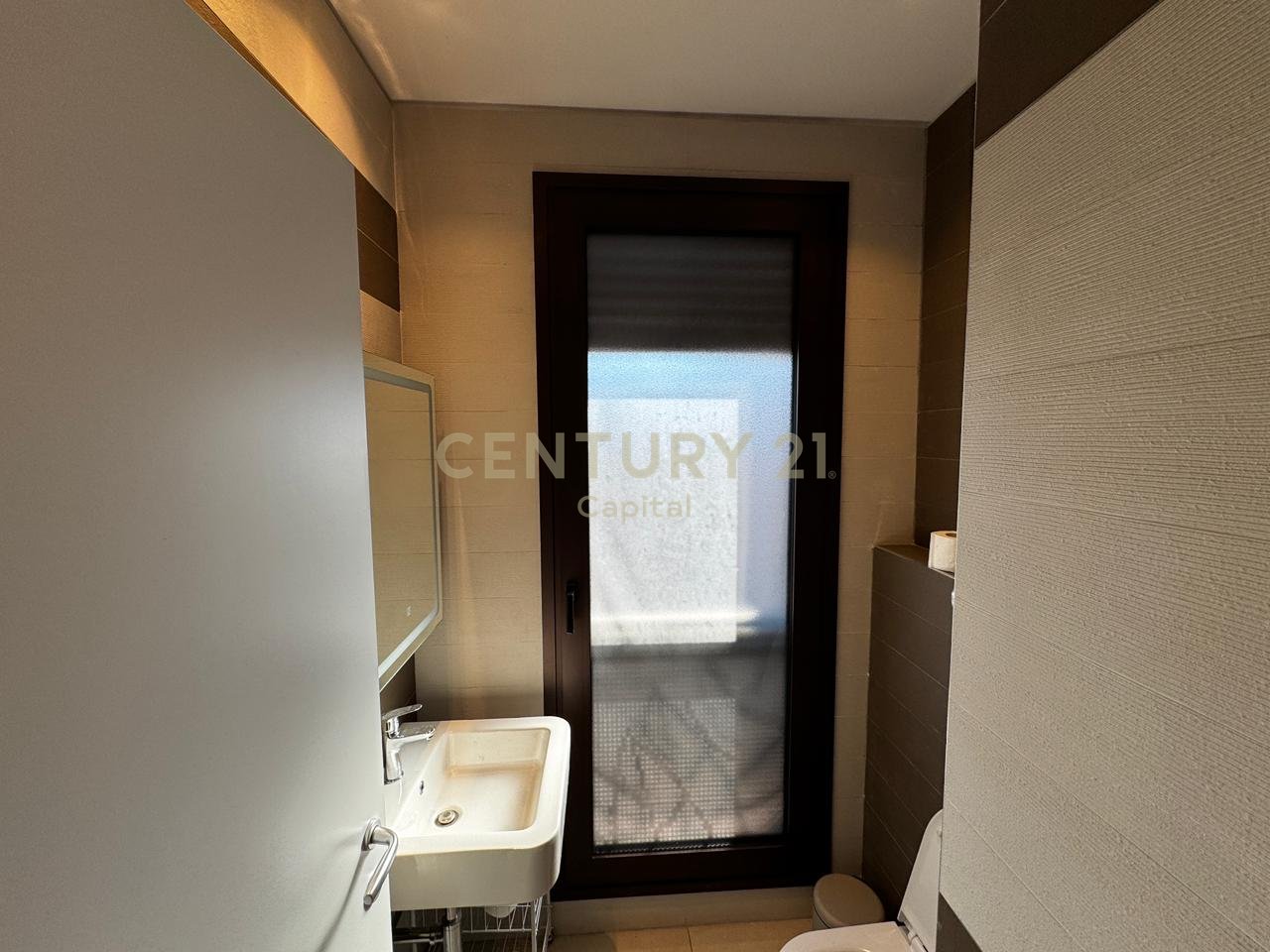 Moderno Duplex in Affitto – Centro, Tirana!