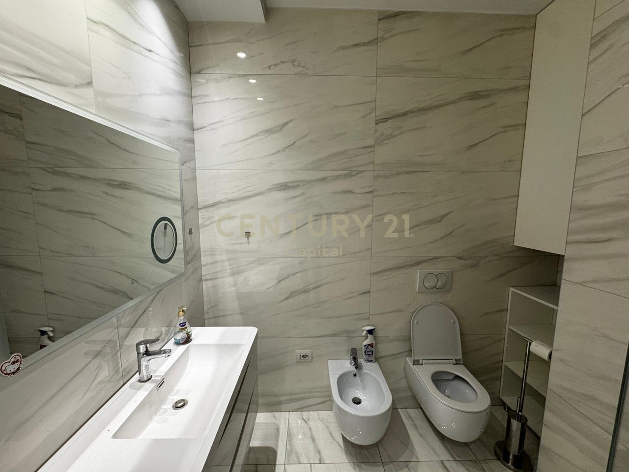 Moderno Duplex in Affitto – Centro, Tirana!