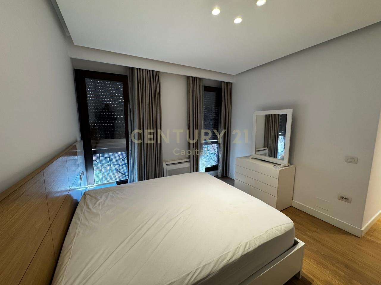 Moderno Duplex in Affitto – Centro, Tirana!