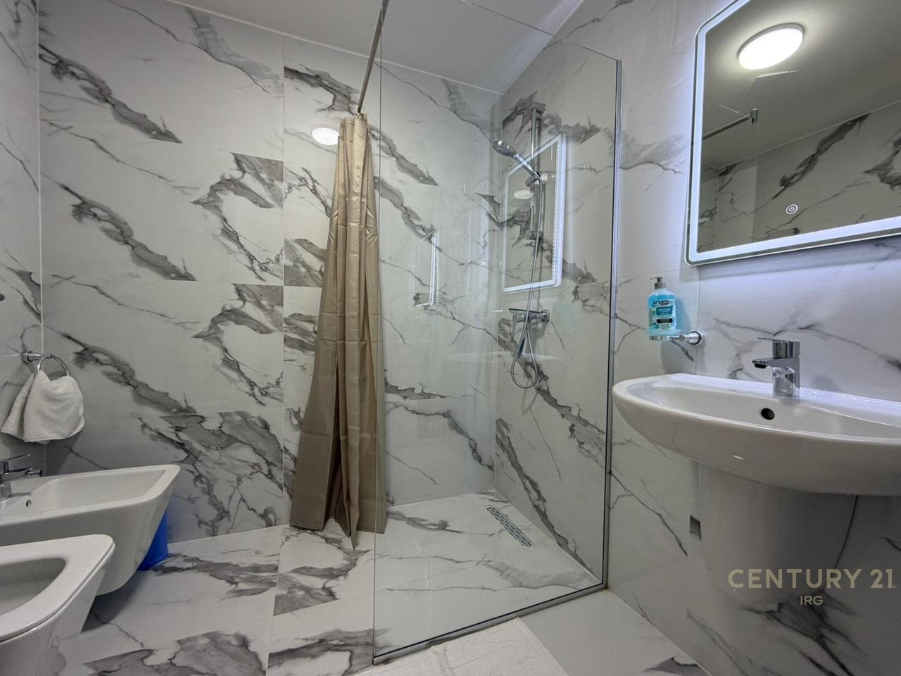 FOR SALE, 2+1+2 APARTMENT IN LAPRAKE, DRITAN HOXHA STREET!