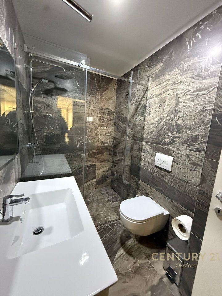 JEPET ME QIRA APARTAMENT 2+1+2 TE FUSHA AVIACIONIT