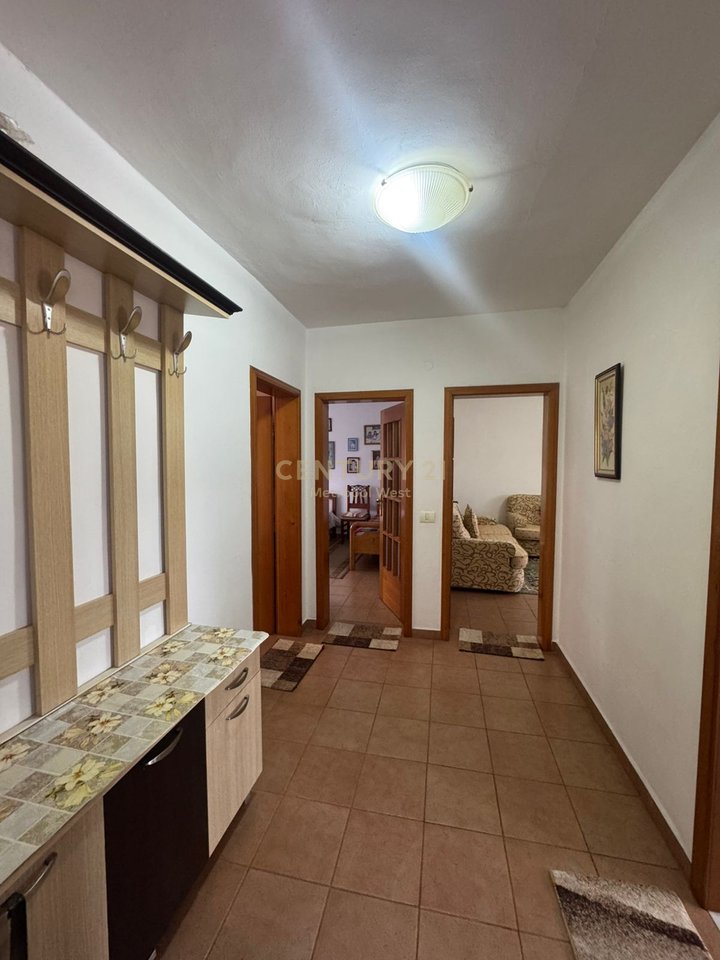 Ish Tregu Elektrik, apartament 2+1 per shitje!