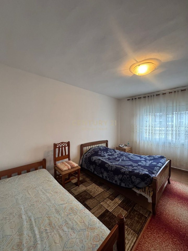 Ish Tregu Elektrik, apartament 2+1 per shitje!