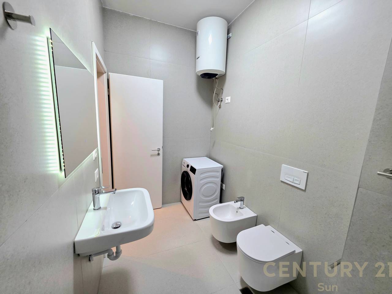 APARTMENT 1+1 IN ALI DEMI