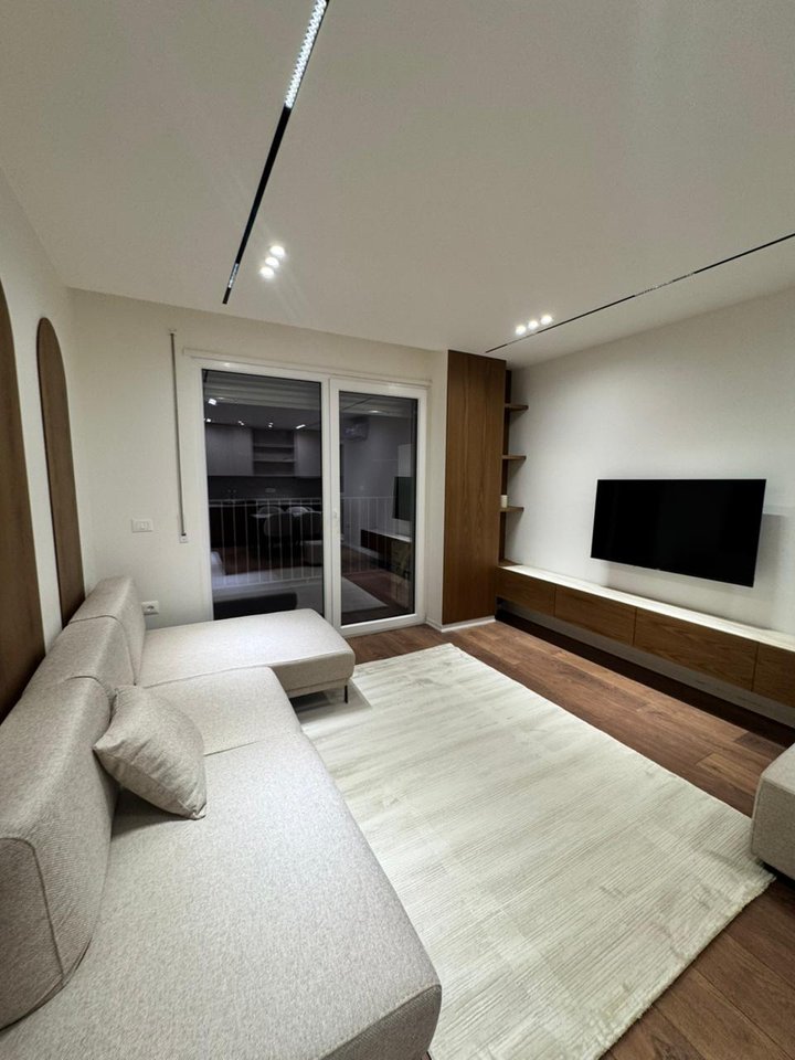 Appartamento 1+1 in affitto a Xhamlliku, Tirana