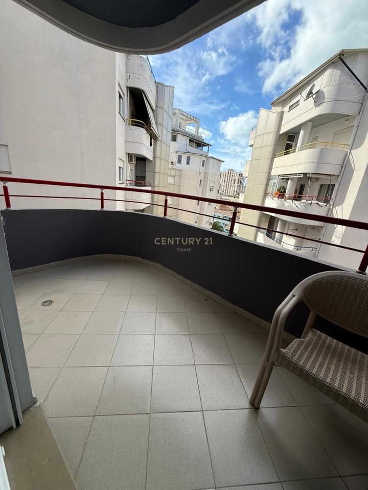 JEPET ME QIRA APARTAMENT 1+1 I MOBILUAR  TE KONAD!!!