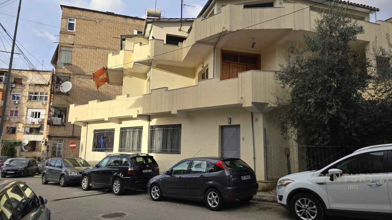 SHITET OBJEKT (VILE) 3 KATESH PRANE SHKOLLES SE BASHKUAR!