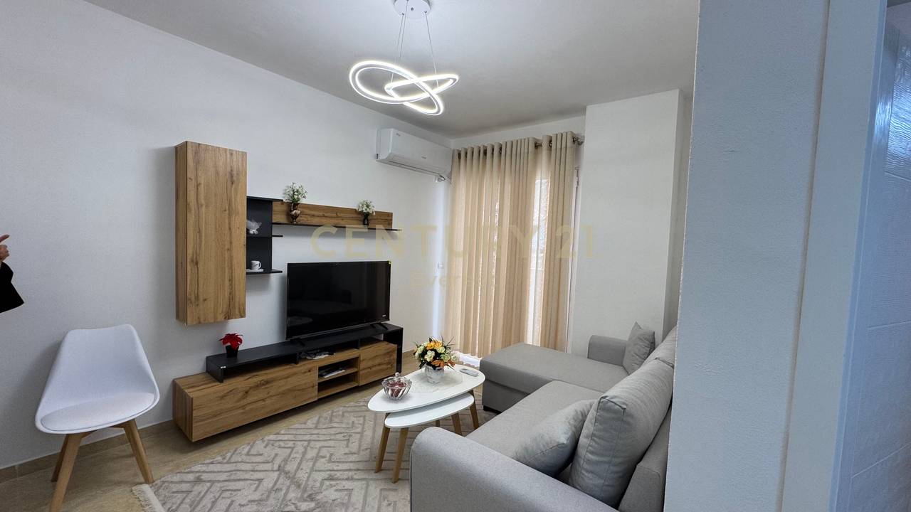 SPITALLE, APARTAMENT 1+1 PER QIRA
