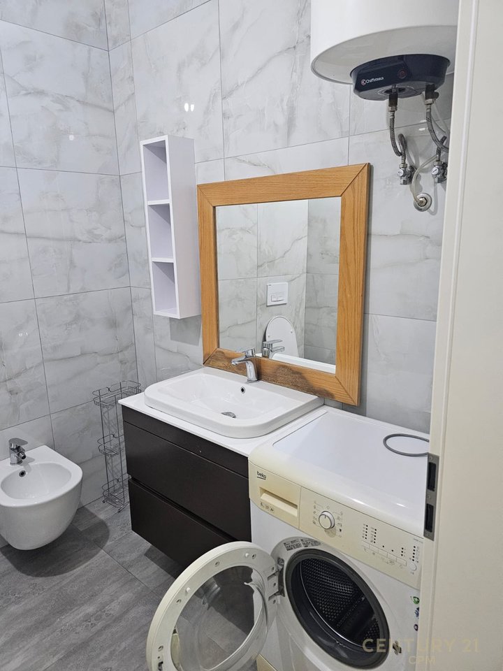 Nuovo appartamento 2+1 in affitto + posto auto ad Ali Dem nel complesso Mangalem