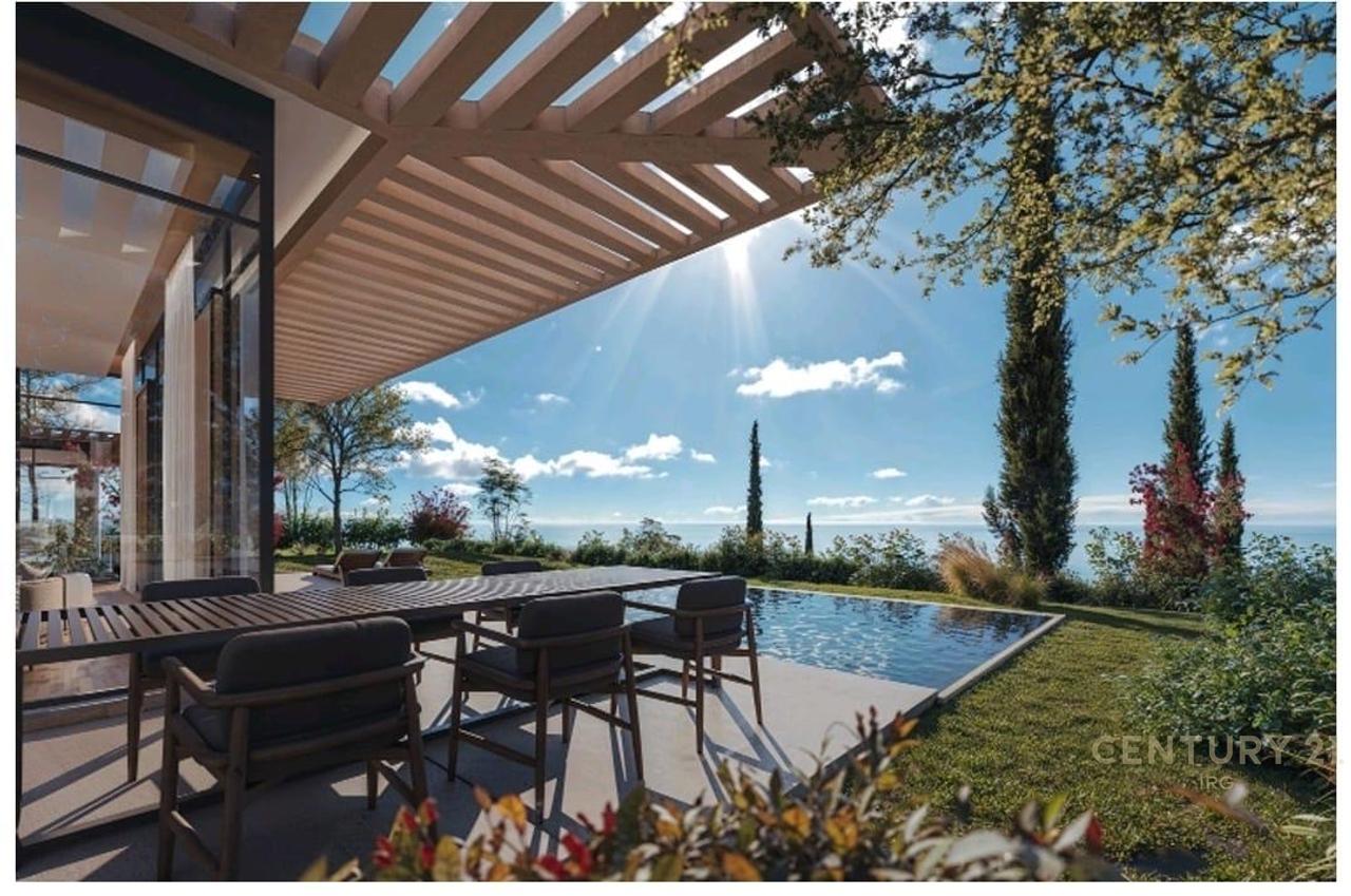 VILLA DI LUSSO IN VENDITA IN PRIMA FILA A DHËRMI!