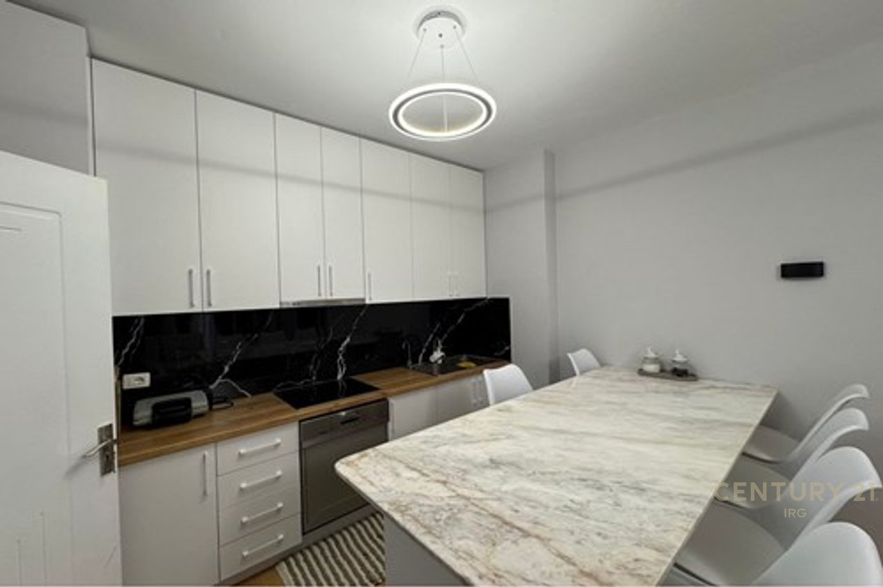 APARTAMENT 2+1+2+POST PARKIMI PER SHITJE, ASTIR