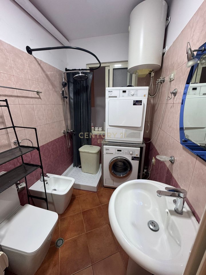 Apartament 1+1 me qira – Zona pas Nisharakut, Tiranë – 500€/muaj