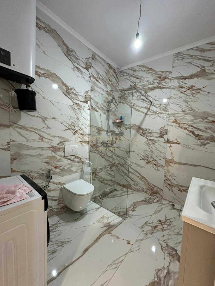 Appartamento 1+1 in vendita in via Kavaja, vicino al centro di Tirana!