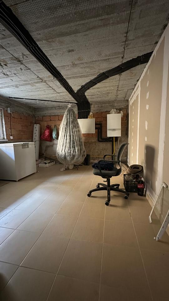 PRIVATE HOUSE FOR SALE IN POGRADEC – MOKRA STREET, WITH 200 M2 LAND !!!!