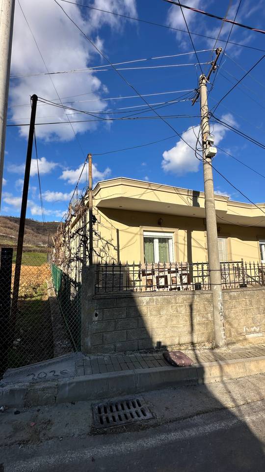 PRIVATE HOUSE FOR SALE IN POGRADEC – MOKRA STREET, WITH 200 M2 LAND !!!!