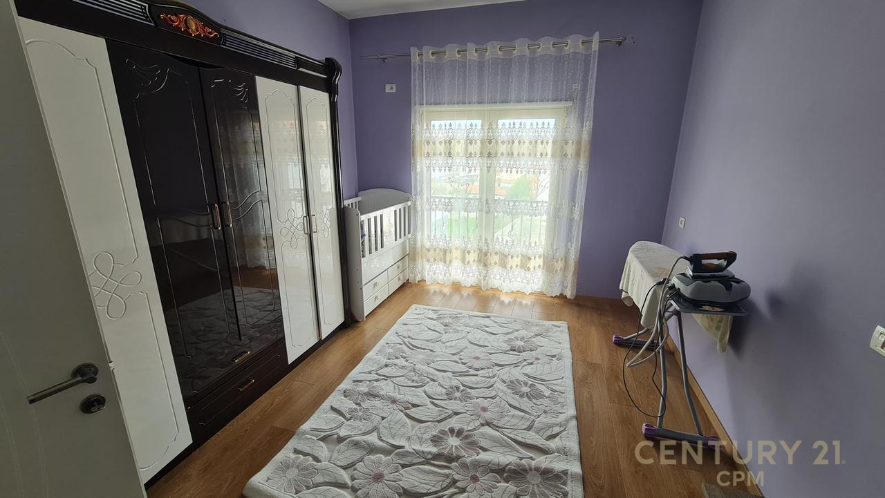 STIAMO AFFITTANDO UNA VILLA SU 3 PIANI A MJULL-BATHORE