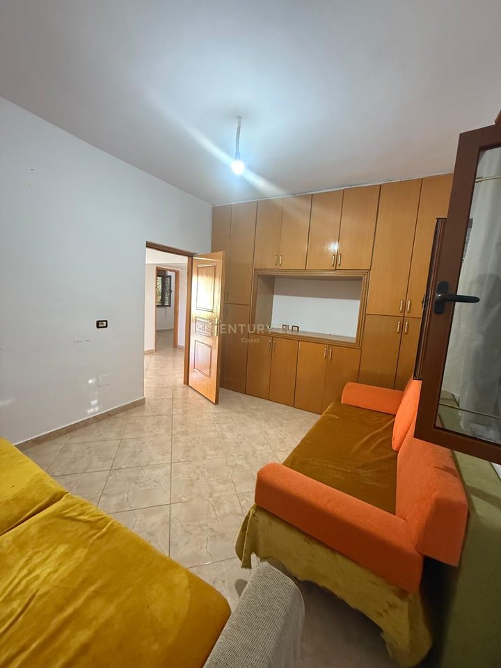 SHITET SHTEPI PRIVETE  ME TRAULL  NE KOTE,VLORE !!