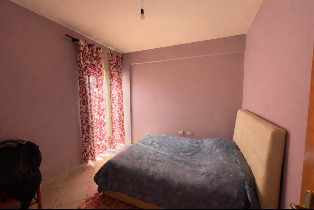 SHITET APARTAMENT 3+2 , PRANE KISHES ORTODOKSE!