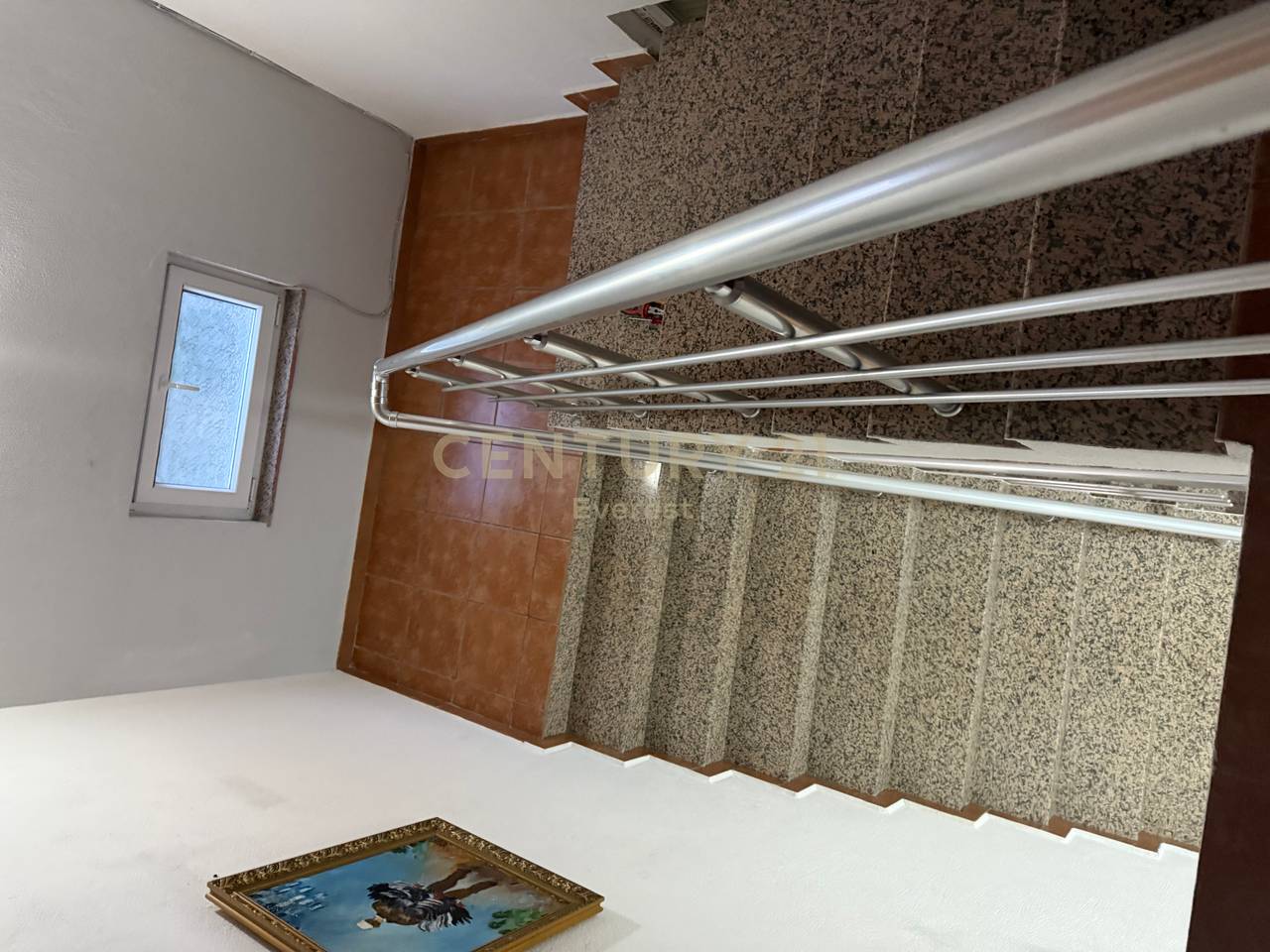 PRANE LIQENIT TE FARKES, VILE PER QIRA